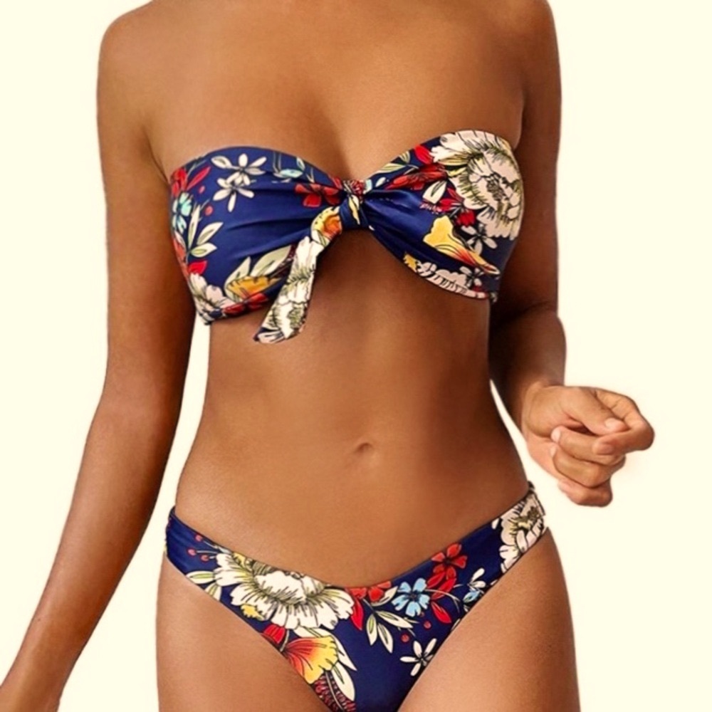 ❤️ Blue Floral Bikini 2 Piece Set Swimwear bandeau top and Bottom - Picture 4 of 7